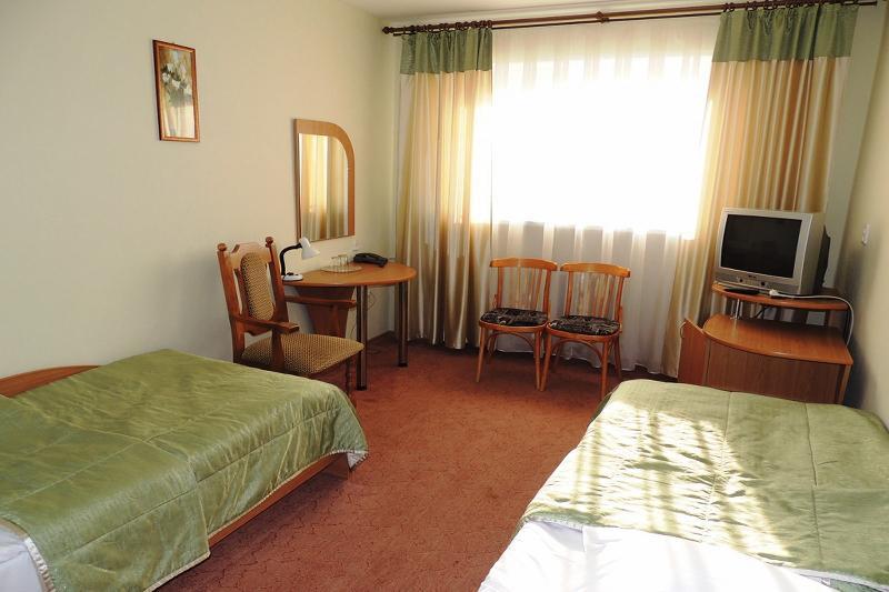 Hotel Vetraz Vitebsk Buitenkant foto