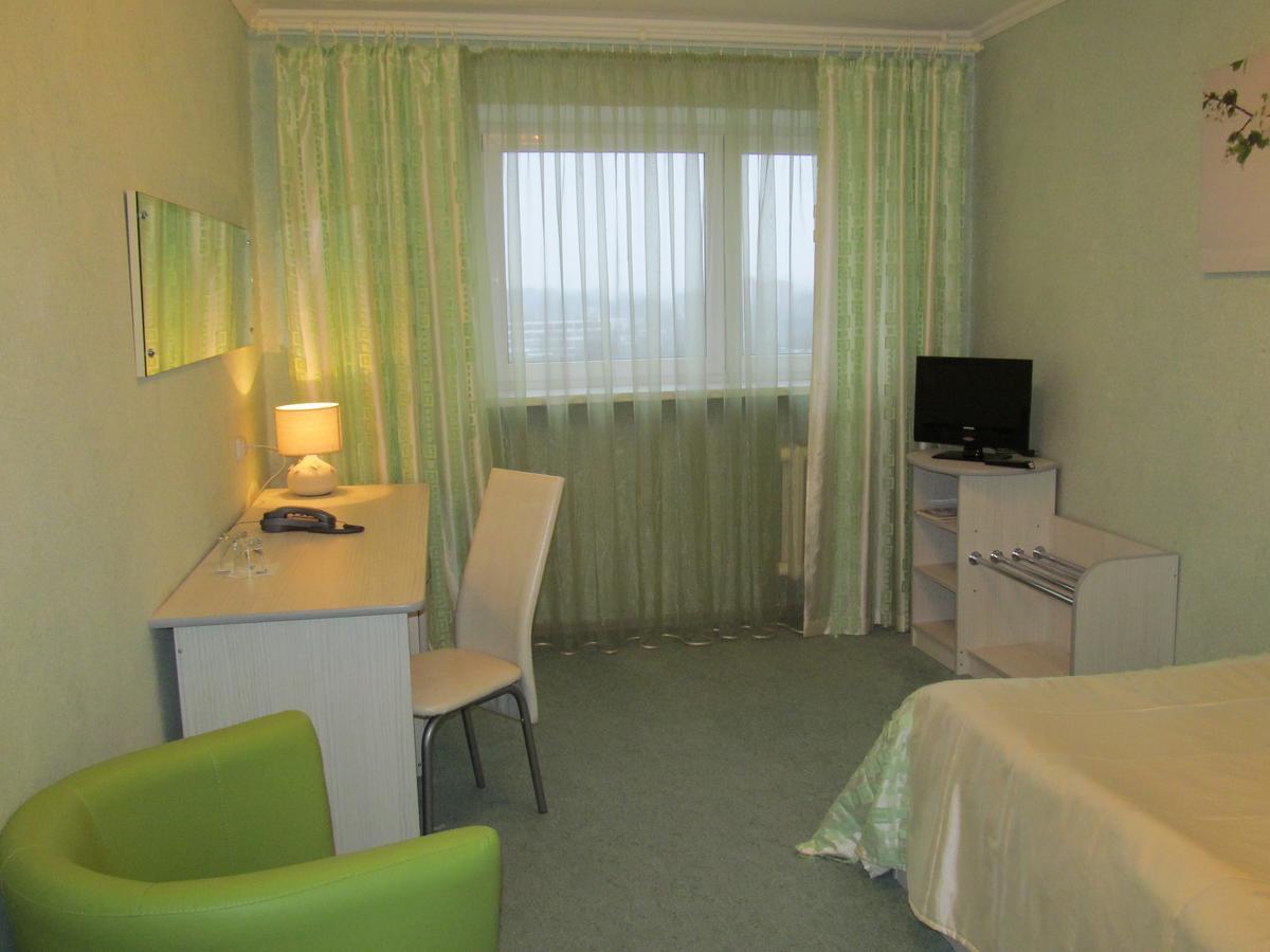 Hotel Vetraz Vitebsk Buitenkant foto