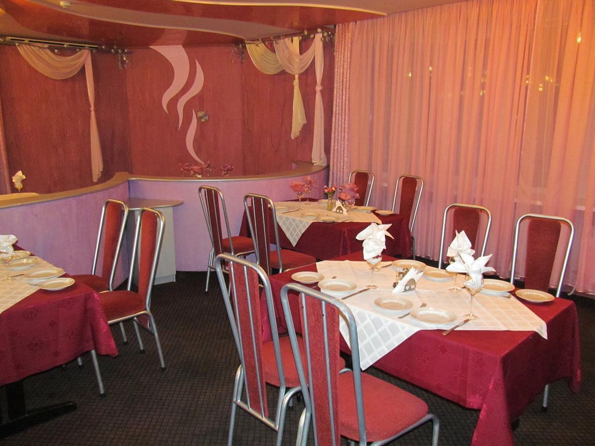 Hotel Vetraz Vitebsk Buitenkant foto