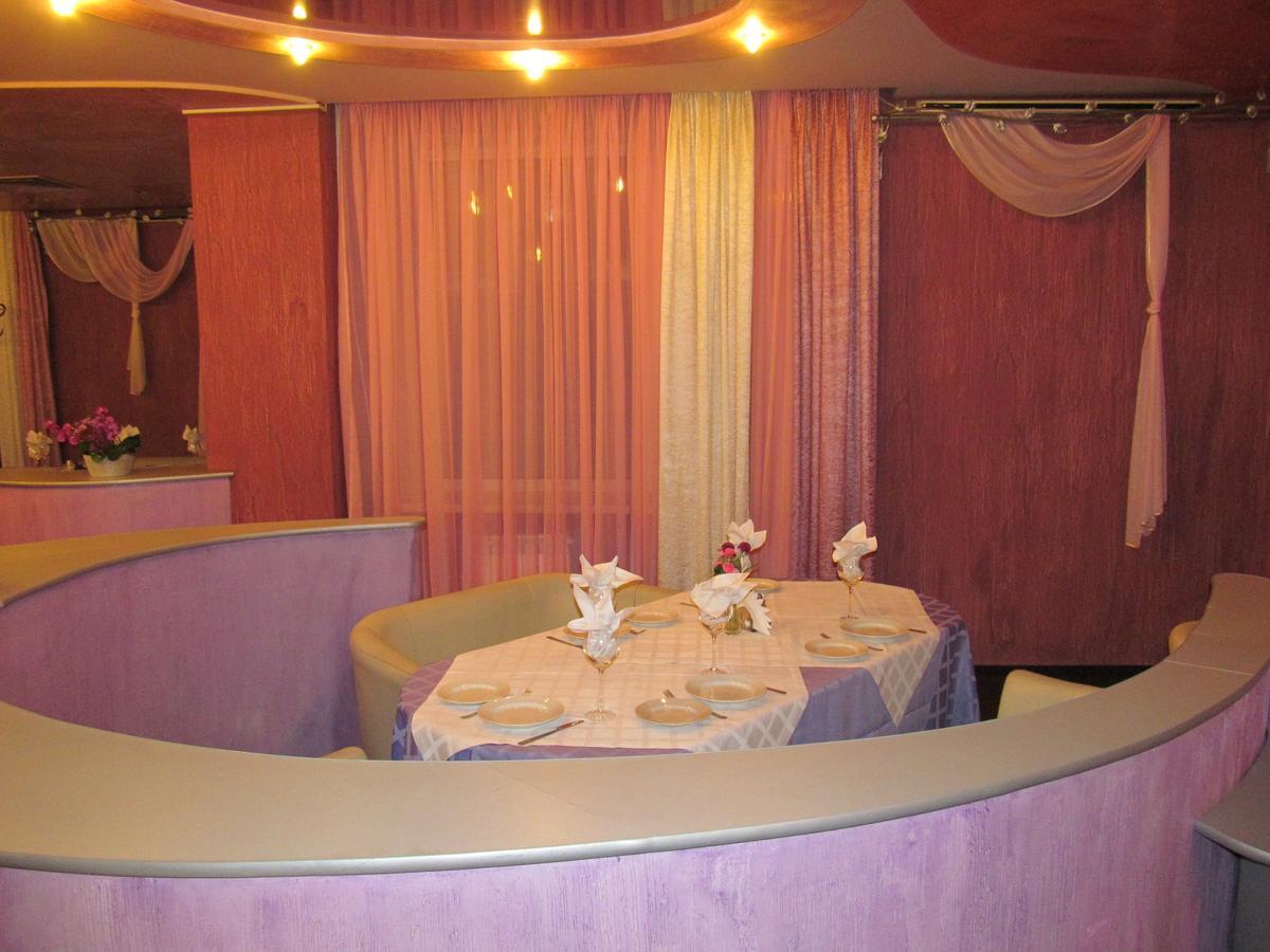 Hotel Vetraz Vitebsk Buitenkant foto