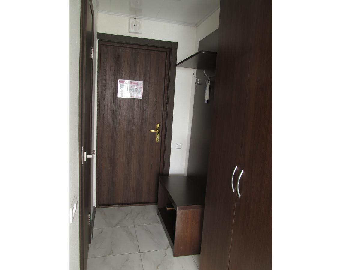 Hotel Vetraz Vitebsk Buitenkant foto