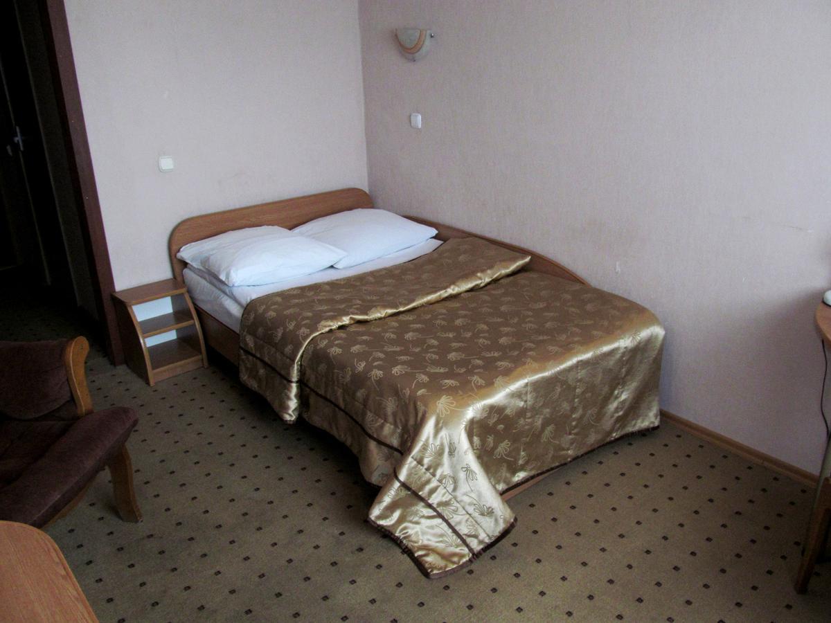 Hotel Vetraz Vitebsk Buitenkant foto