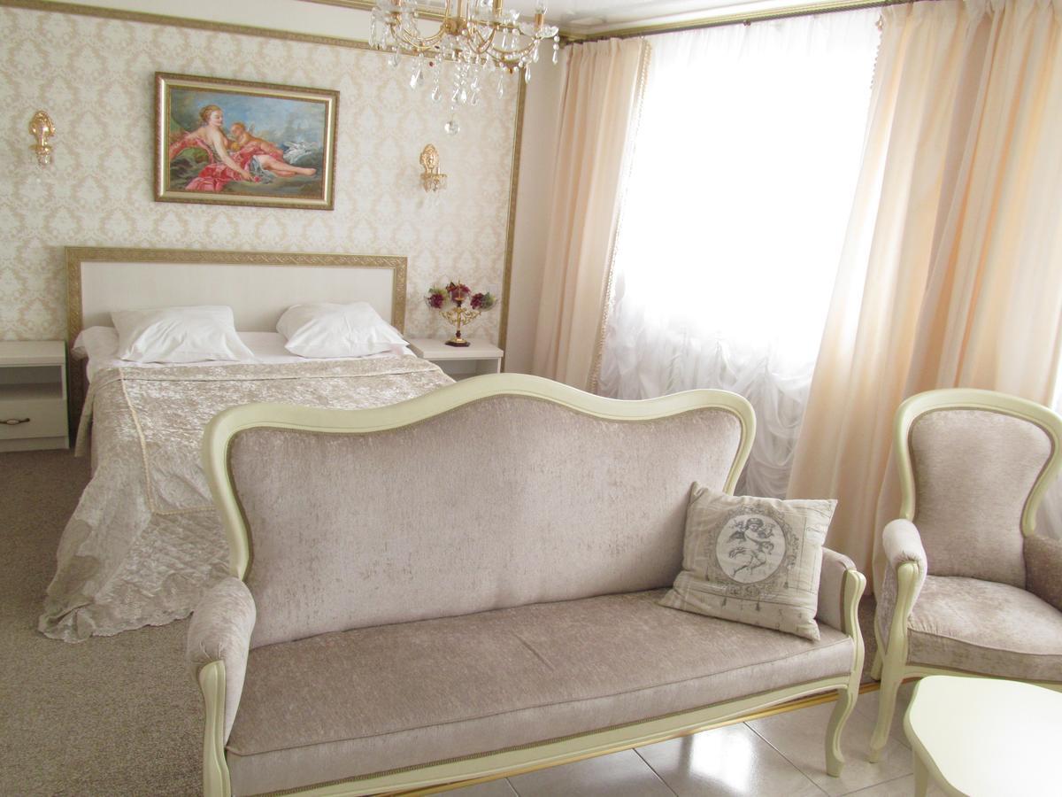 Hotel Vetraz Vitebsk Buitenkant foto