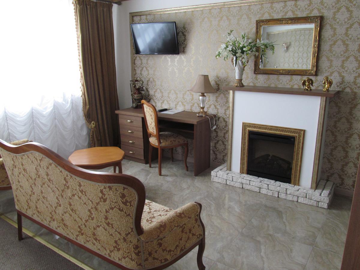Hotel Vetraz Vitebsk Buitenkant foto