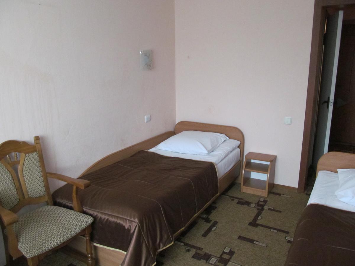 Hotel Vetraz Vitebsk Buitenkant foto